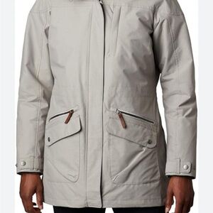 SOLD!!Columbia Women's Utility Jacket in Soft beige